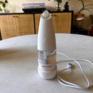Beautybio Hydration Facial Pore Cleansing Tool with Blue LED